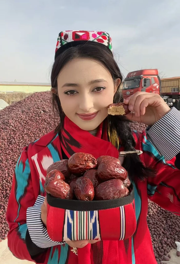 新疆和田大枣原生态未加工皮薄核小果肉糯可煲汤煮粥