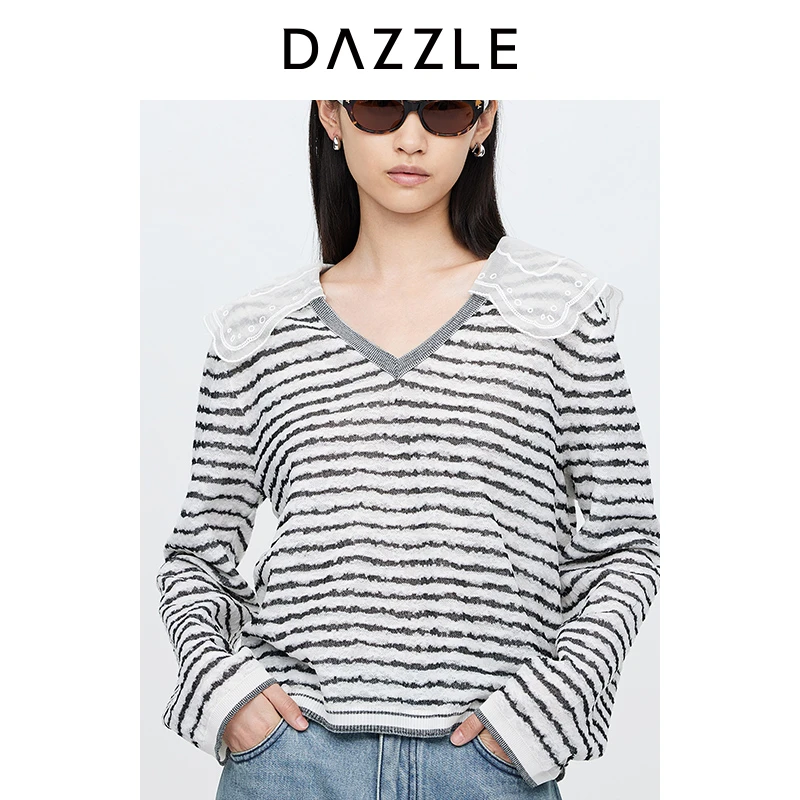 DAZZLE 地素25春毛针织衫白色绣花领晕染条纹长袖气质套衫2I3E407