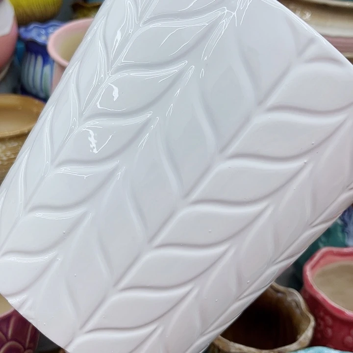 多肉绿植陶瓷花盆9.9包邮，有孔