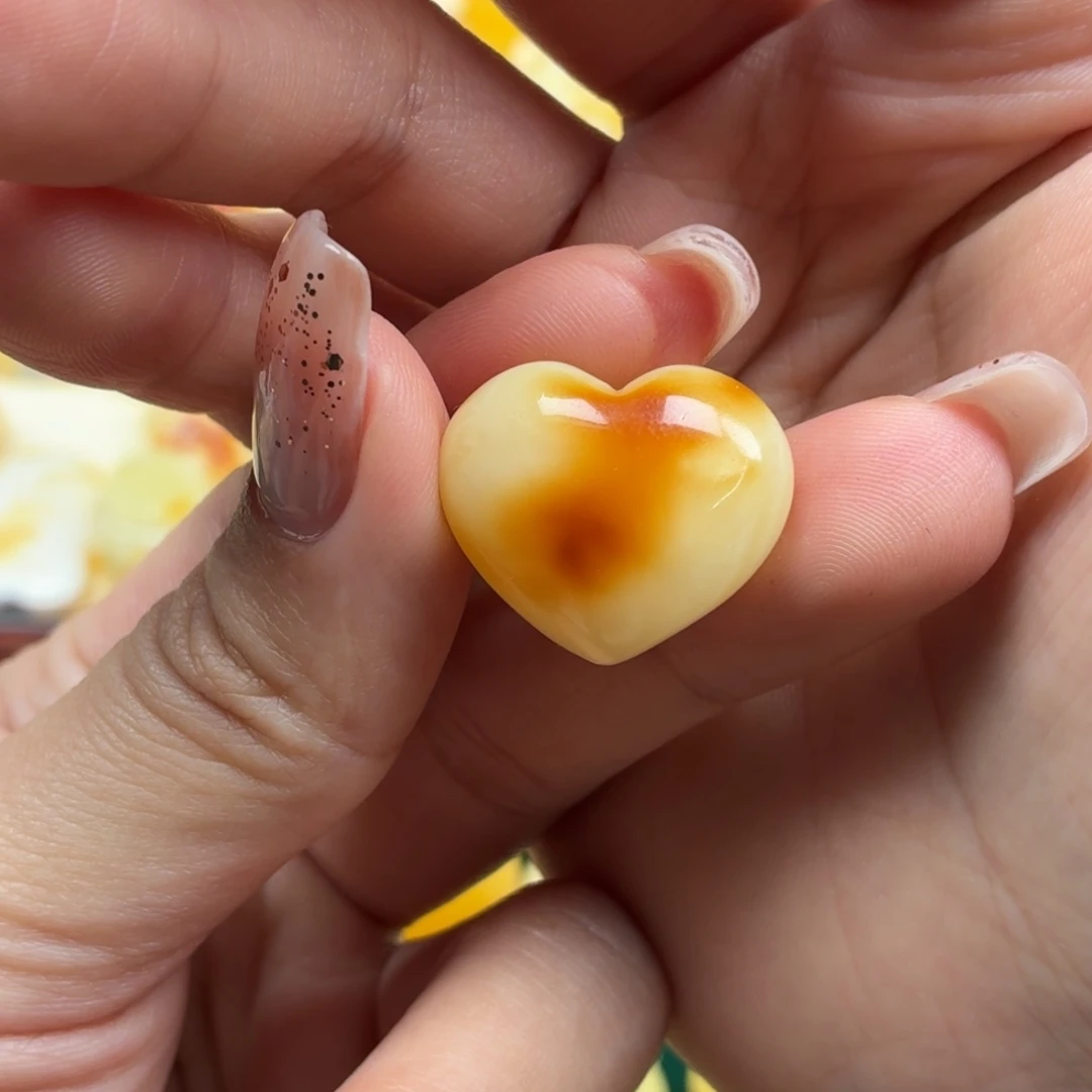 琥珀未镶嵌裸石蜜蜡