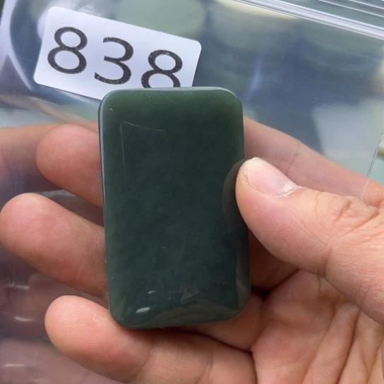 和田玉未镶嵌珠宝半成品