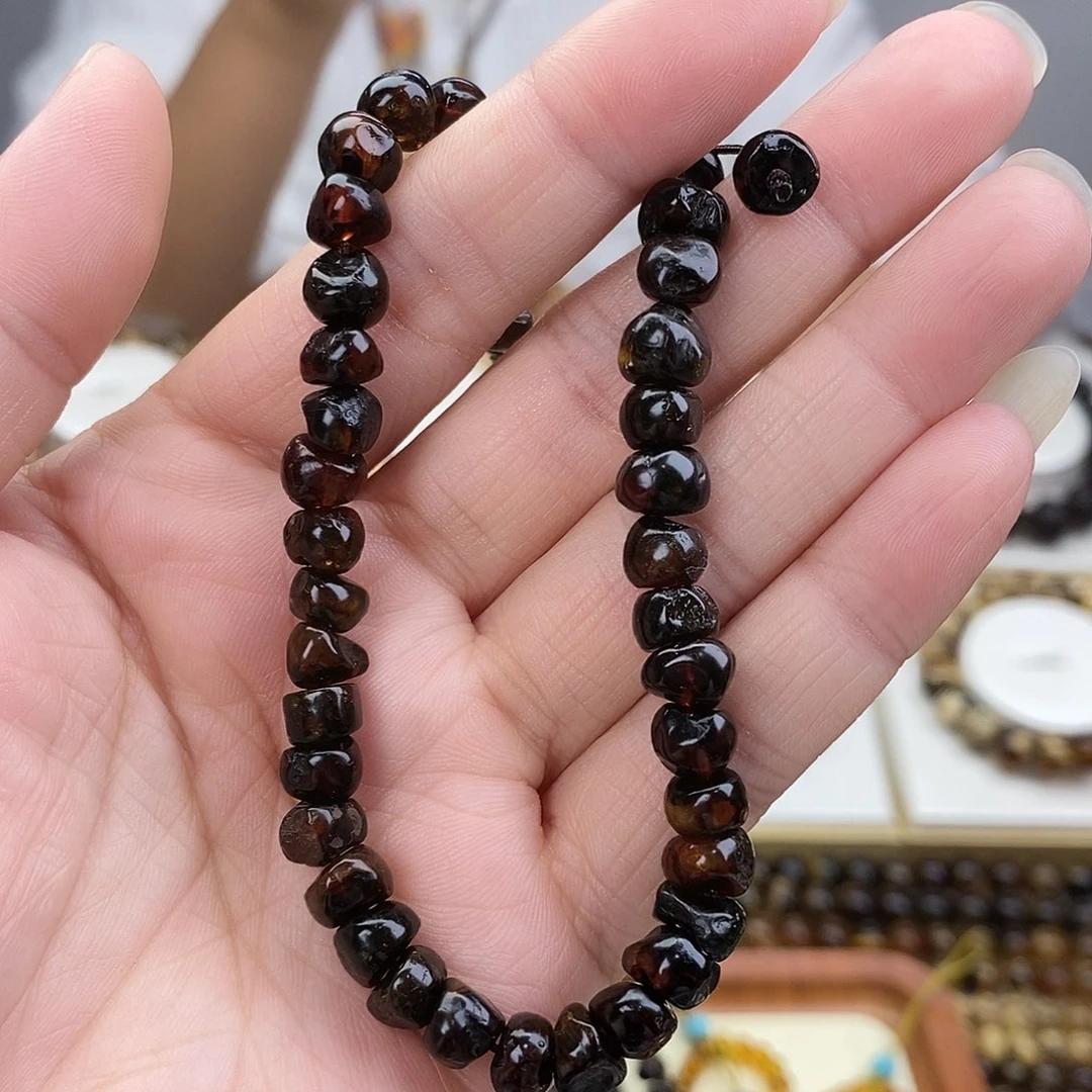 琥珀未镶嵌裸石琥珀