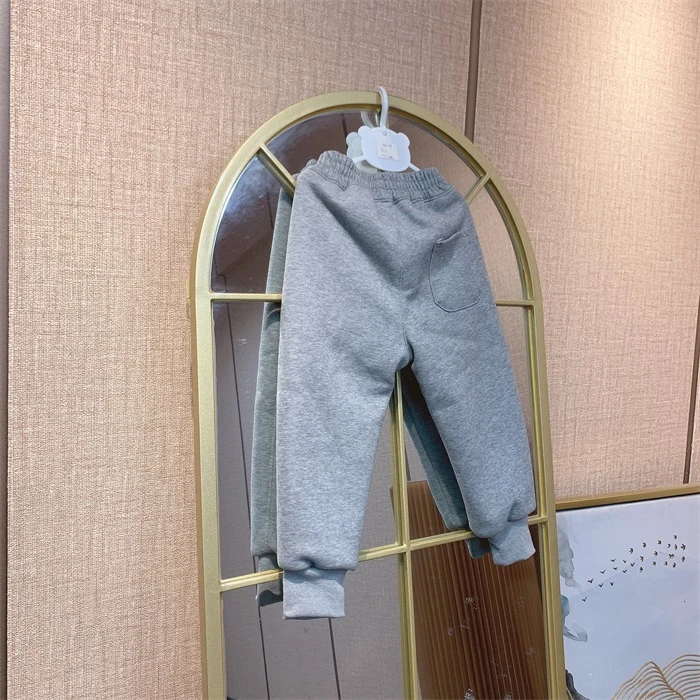 AN077   宝宝灰色厚裤子