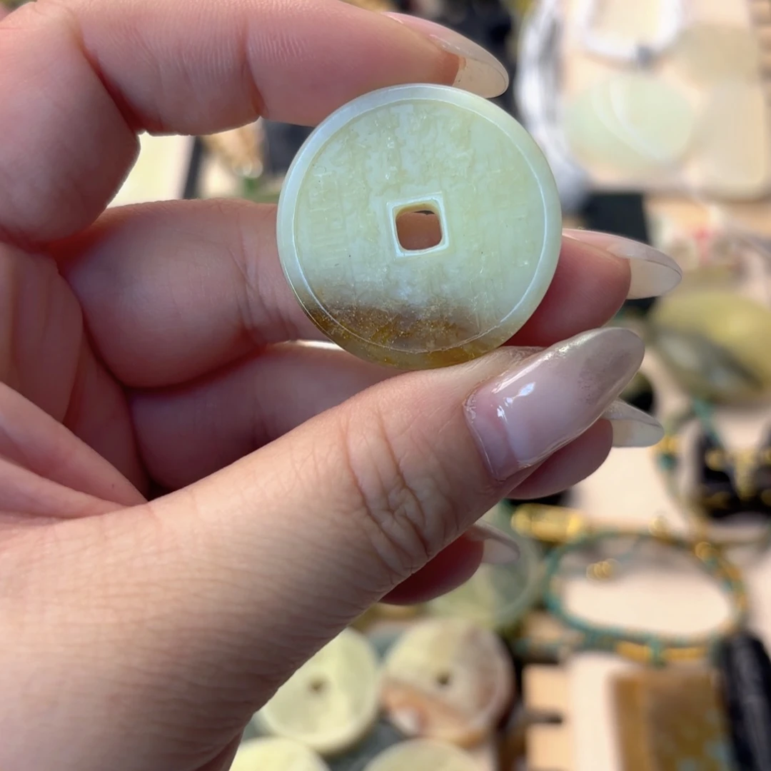 蛇纹石玉合金颈饰