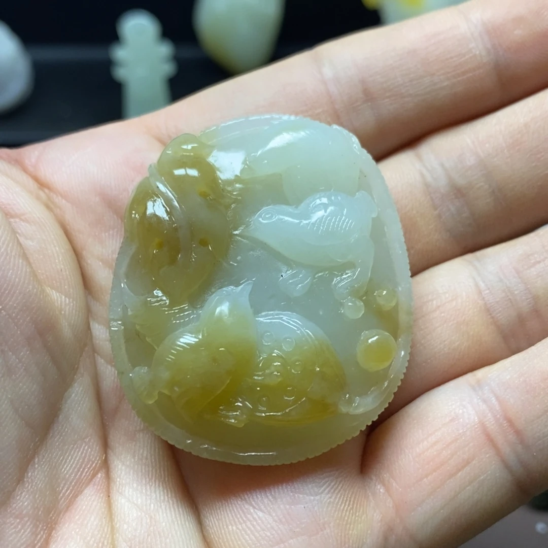 颈饰未镶嵌和田玉