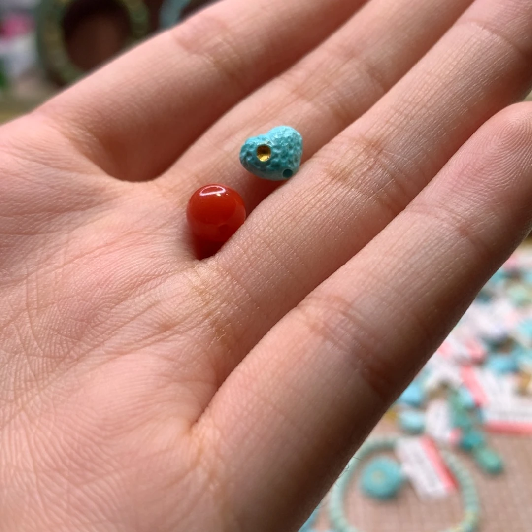 南红玛瑙配饰未镶嵌