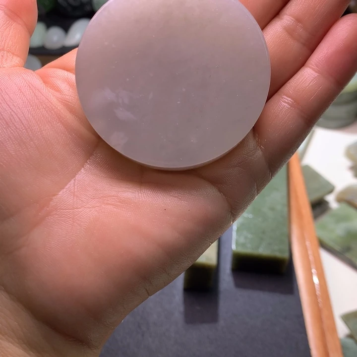 小***记和田玉（糖玉）未镶嵌珠宝半成品