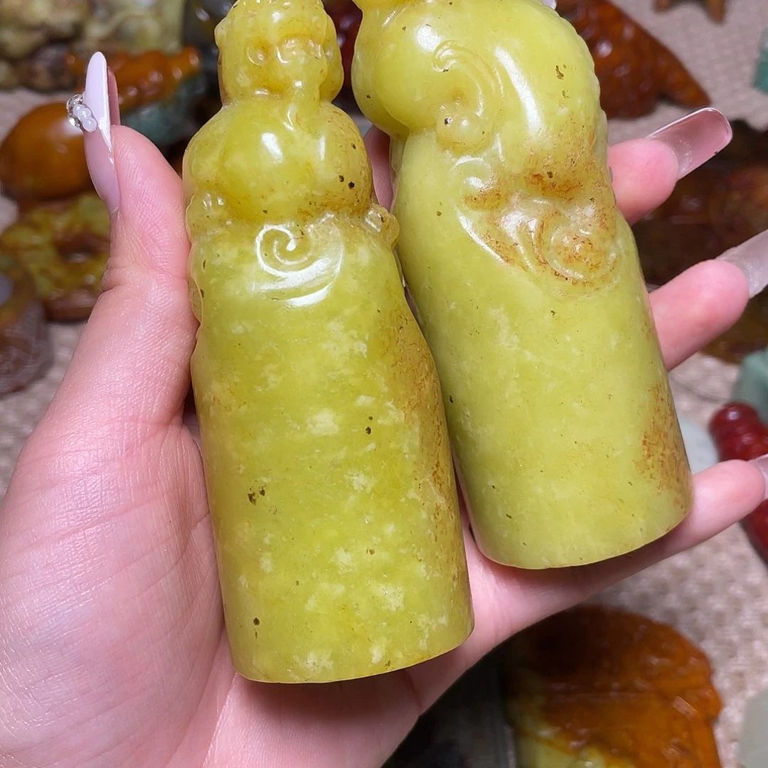 蛇纹石玉未镶嵌如图