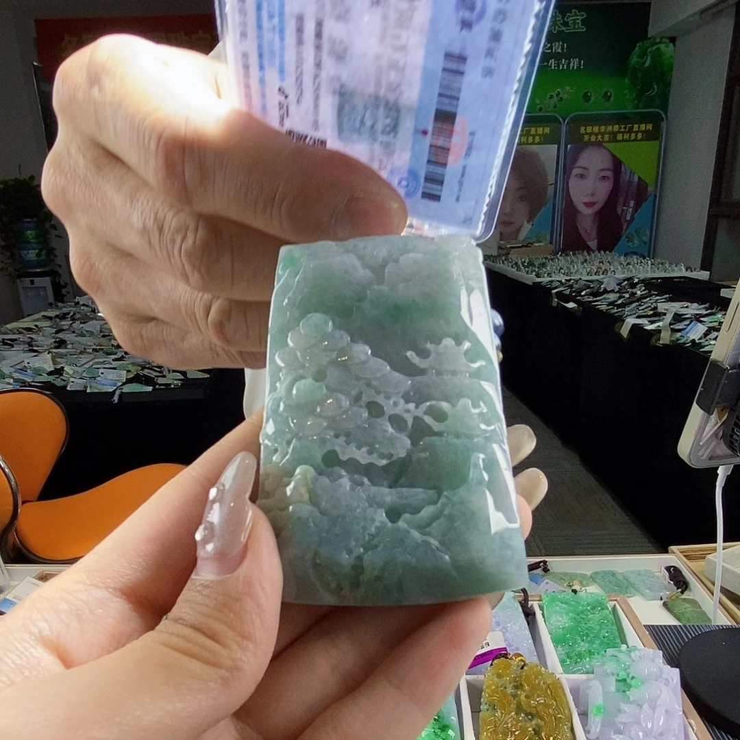 颈饰未镶嵌翡翠翡翠