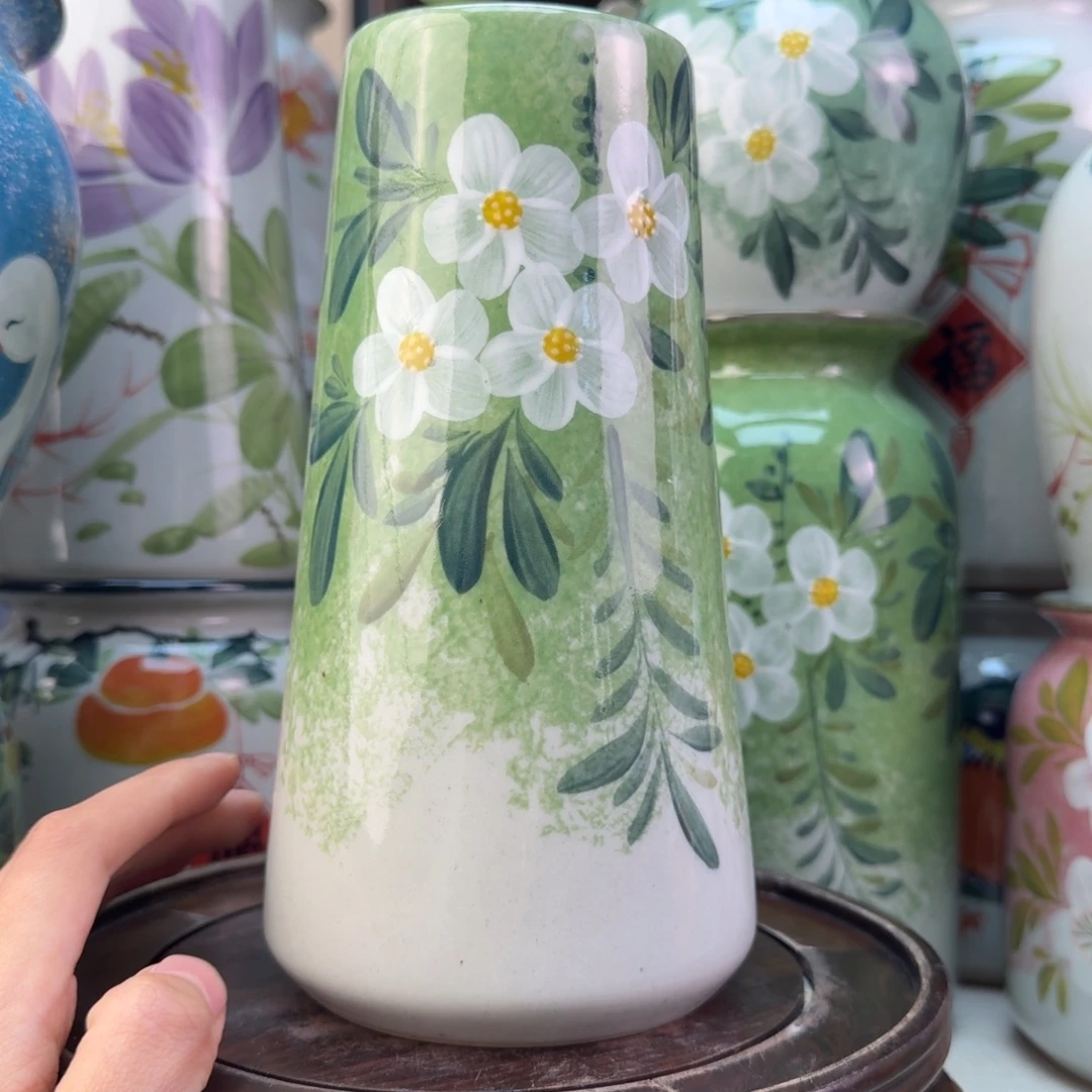 景德镇纯手绘陶瓷花瓶