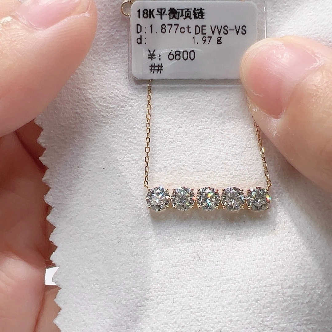 18K金镶嵌颈饰实验室培育钻石