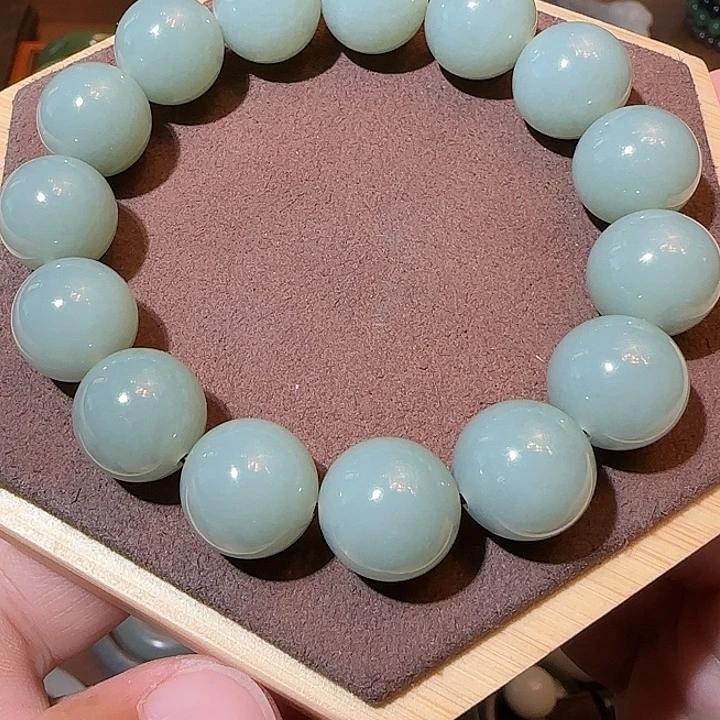 未镶嵌手链和田玉