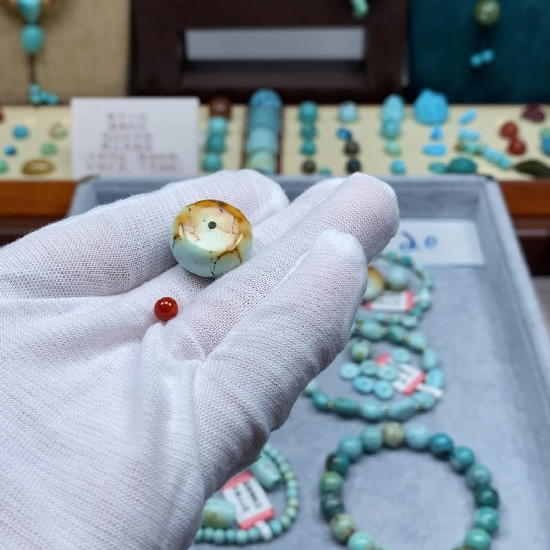 未镶嵌配饰南红玛瑙