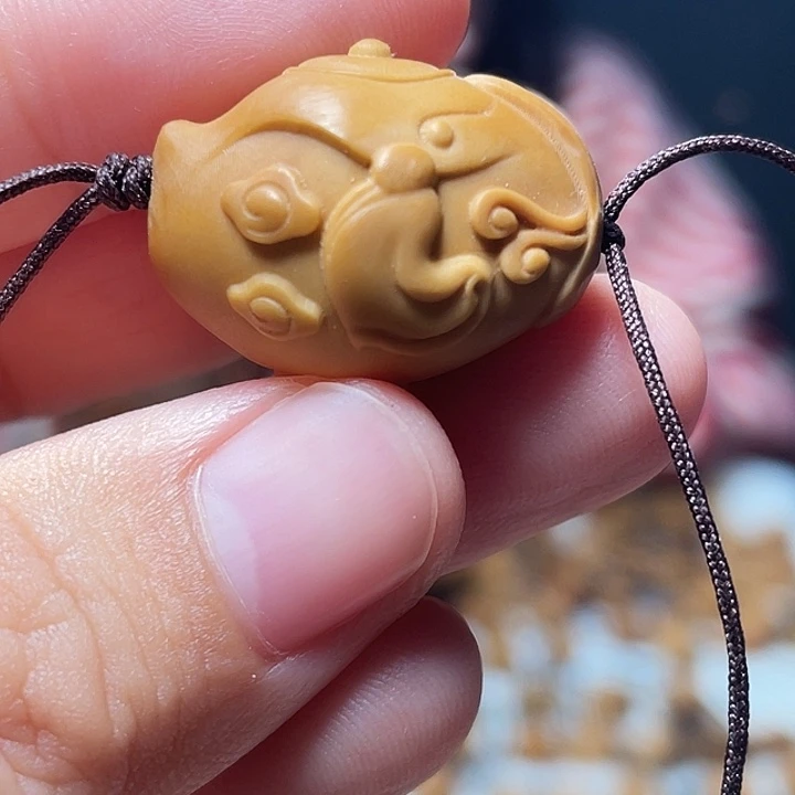 橄榄核吊坠橄榄球