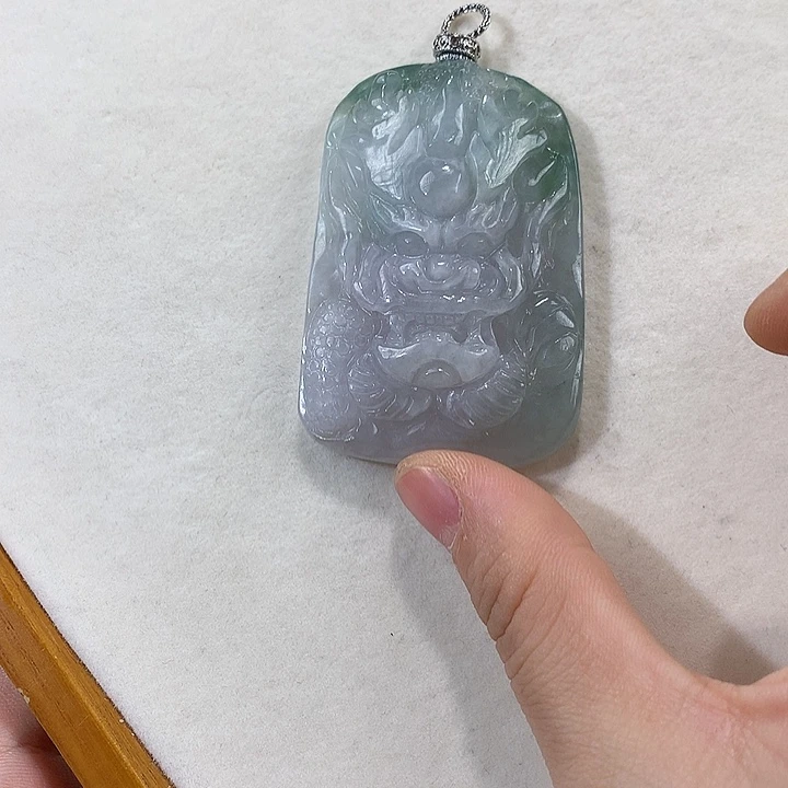 翡翠未镶嵌颈饰翡翠吊坠