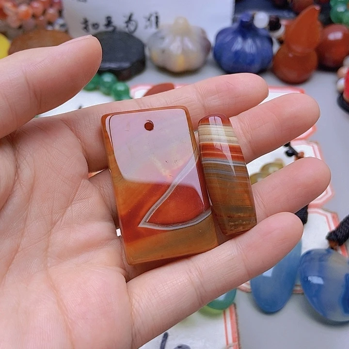 【闪购商品】未镶嵌玛瑙/玉髓珠宝半成品约*