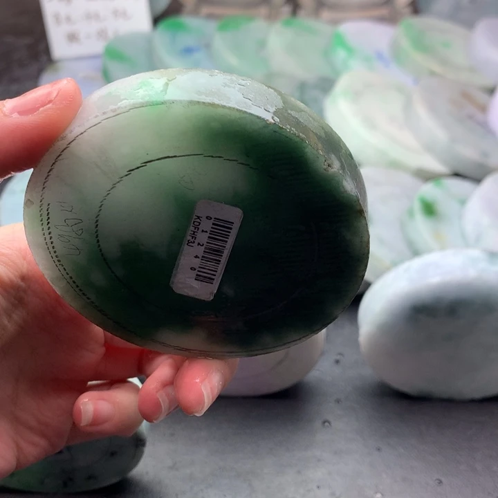 未镶嵌翡翠定制翡翠