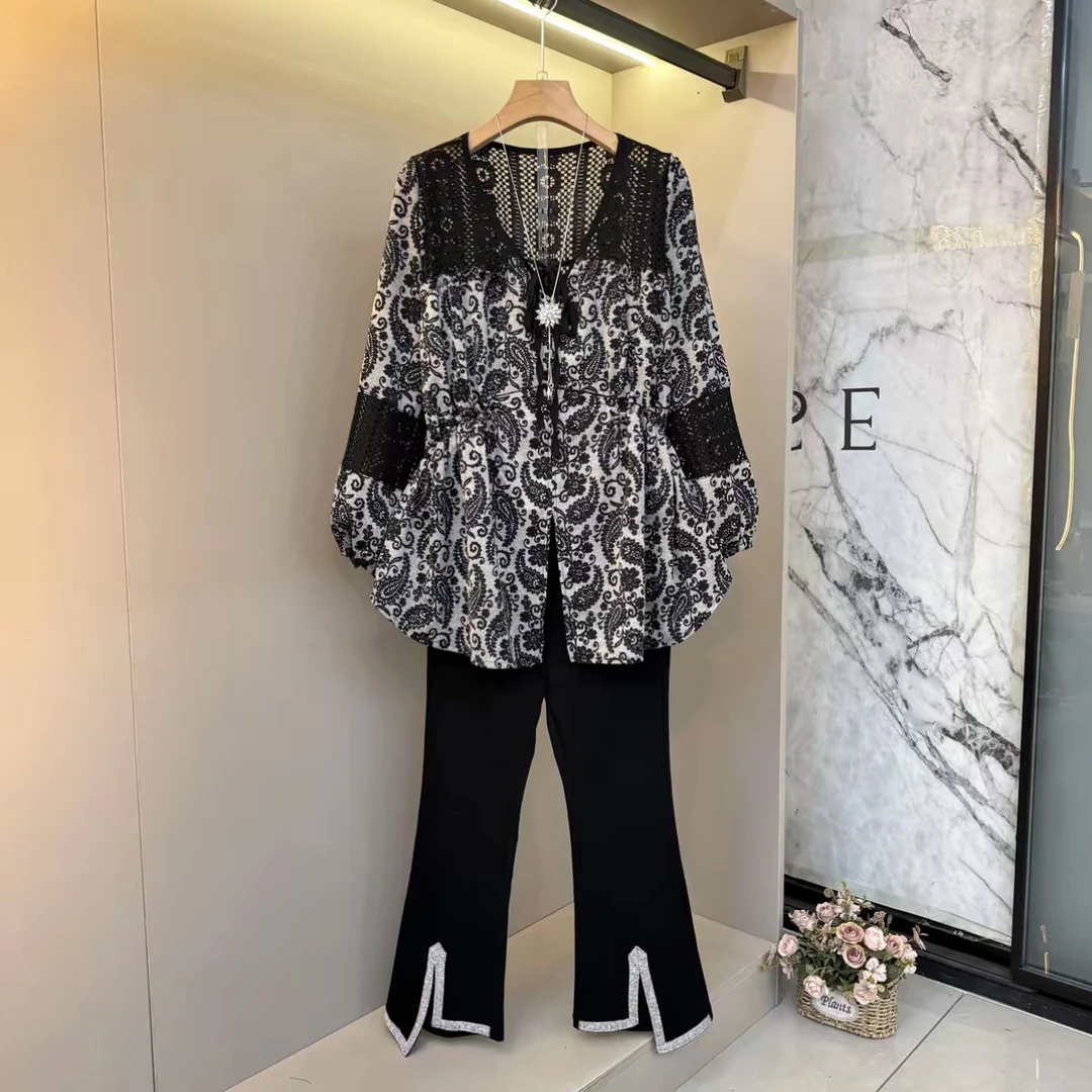 依宜早秋新款重工蕾丝拼接雪纺碎花长袖小衫配松紧腰裤子