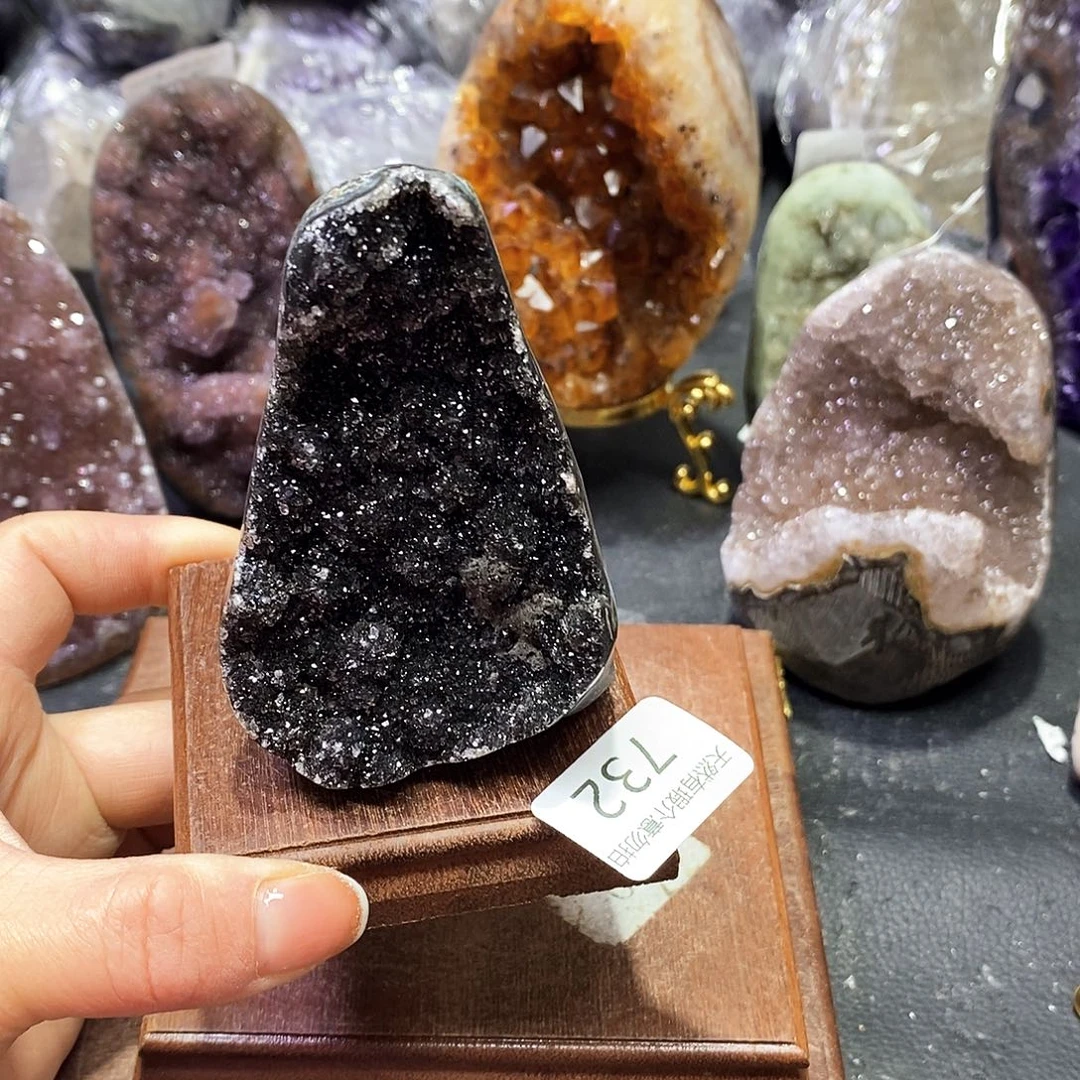 水晶大型摆件（非配饰）未镶嵌