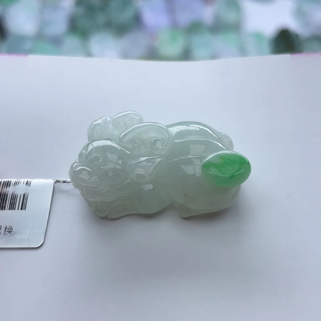 翡翠颈饰未镶嵌貔貅