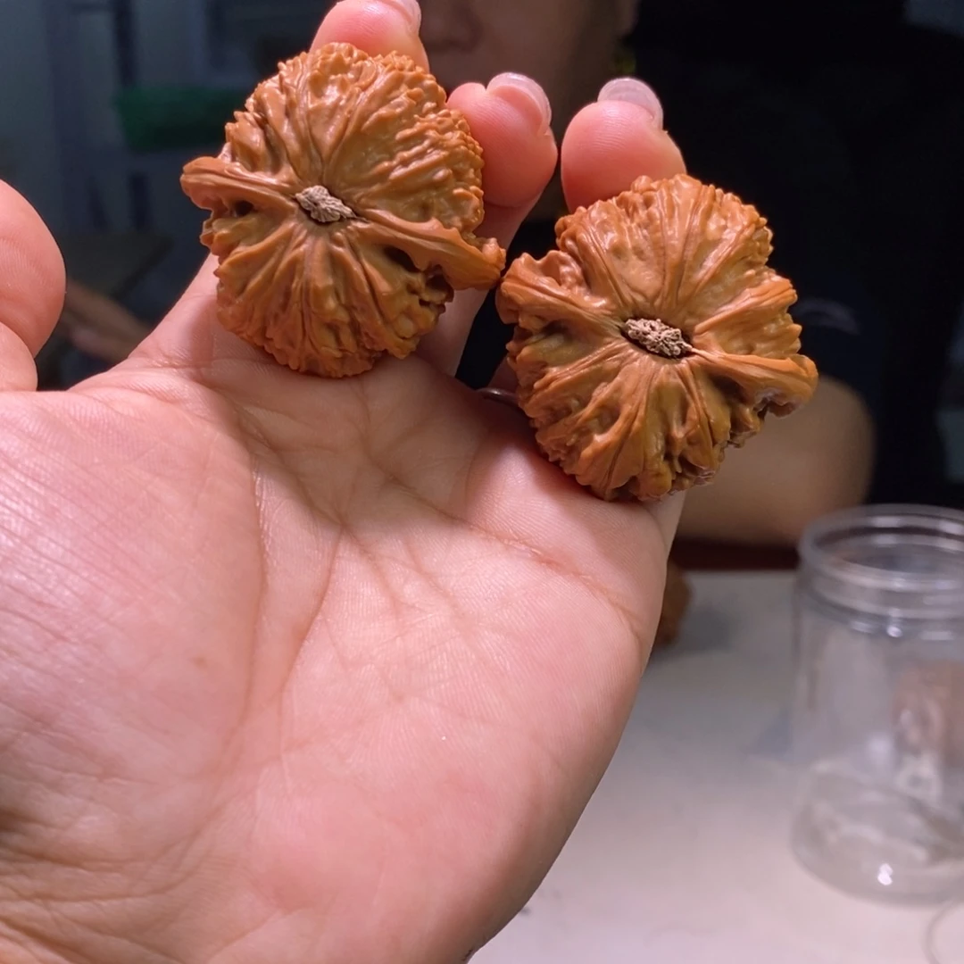 文玩核桃把件08号，43白狮子