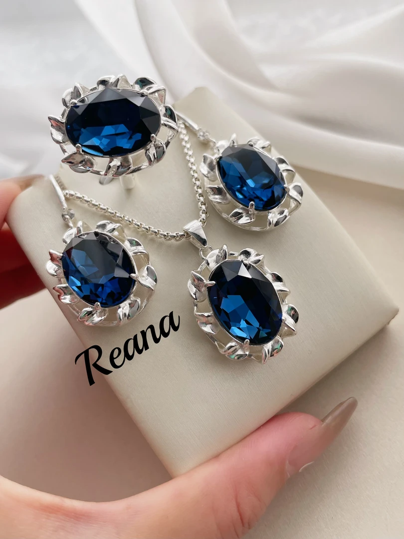 钛钢耳饰 飘带施华乐（暗夜蓝）