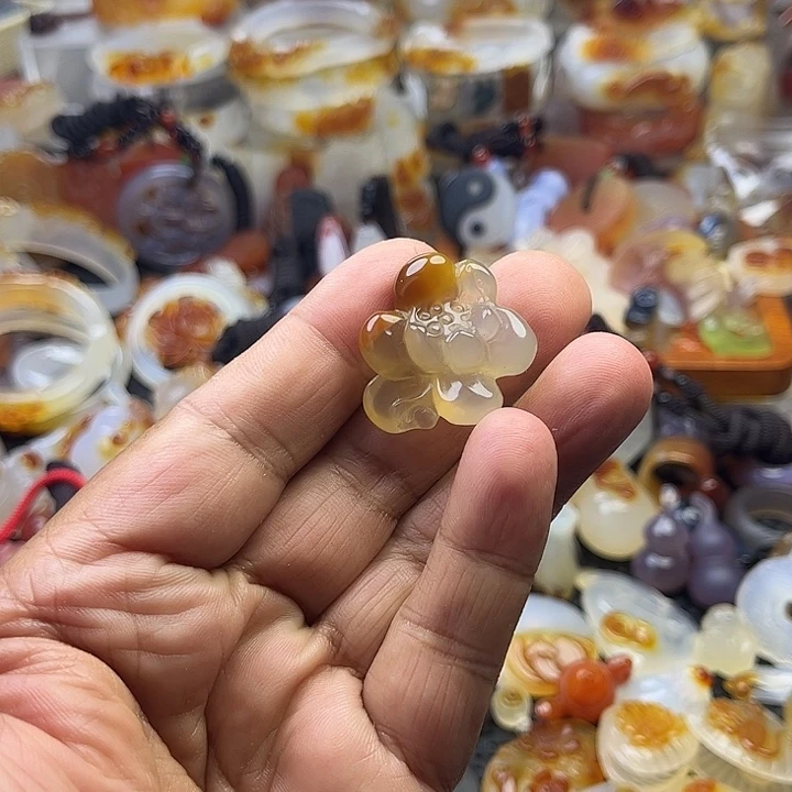 玛瑙/玉髓未镶嵌颈饰