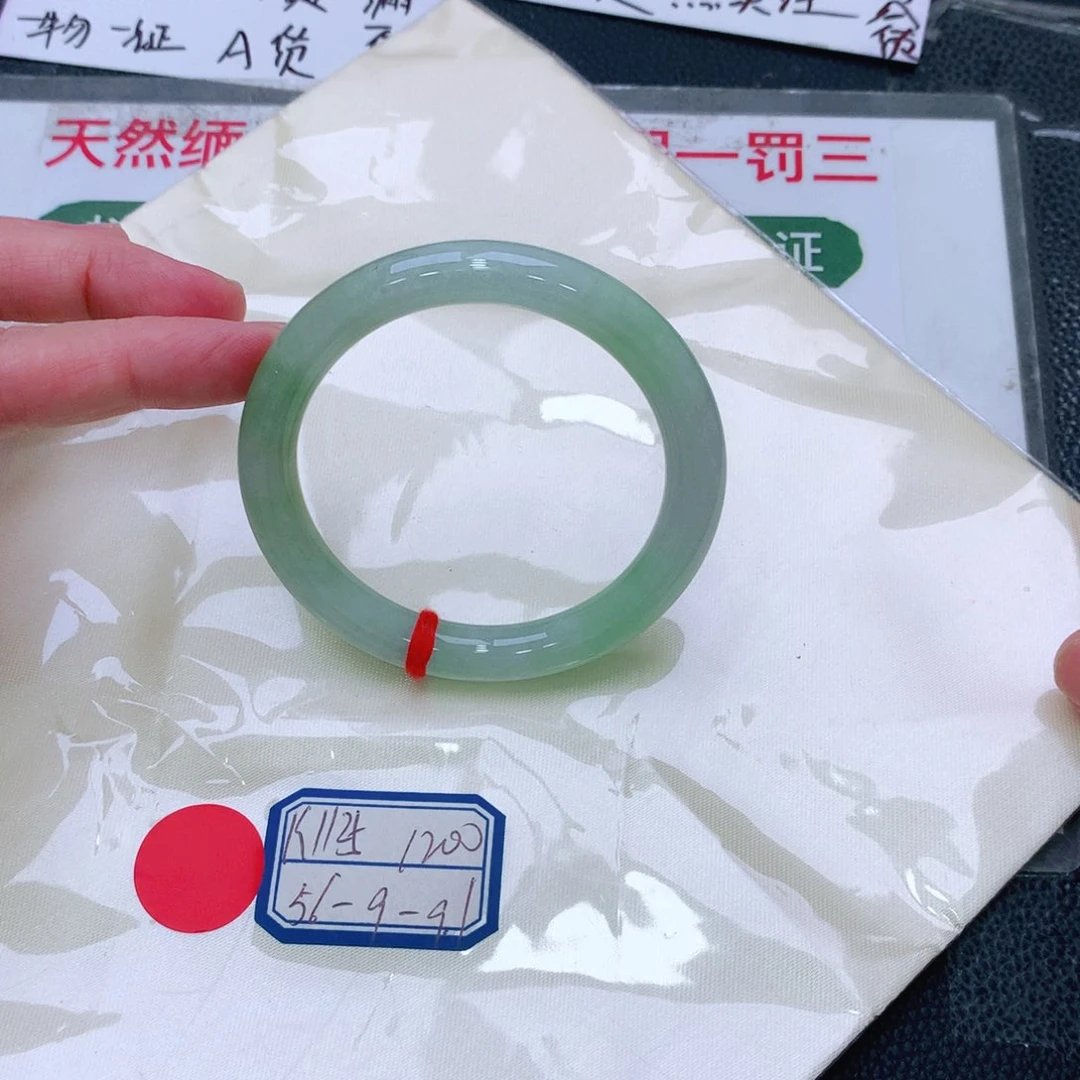 未镶嵌手镯翡翠缅甸翡翠手镯