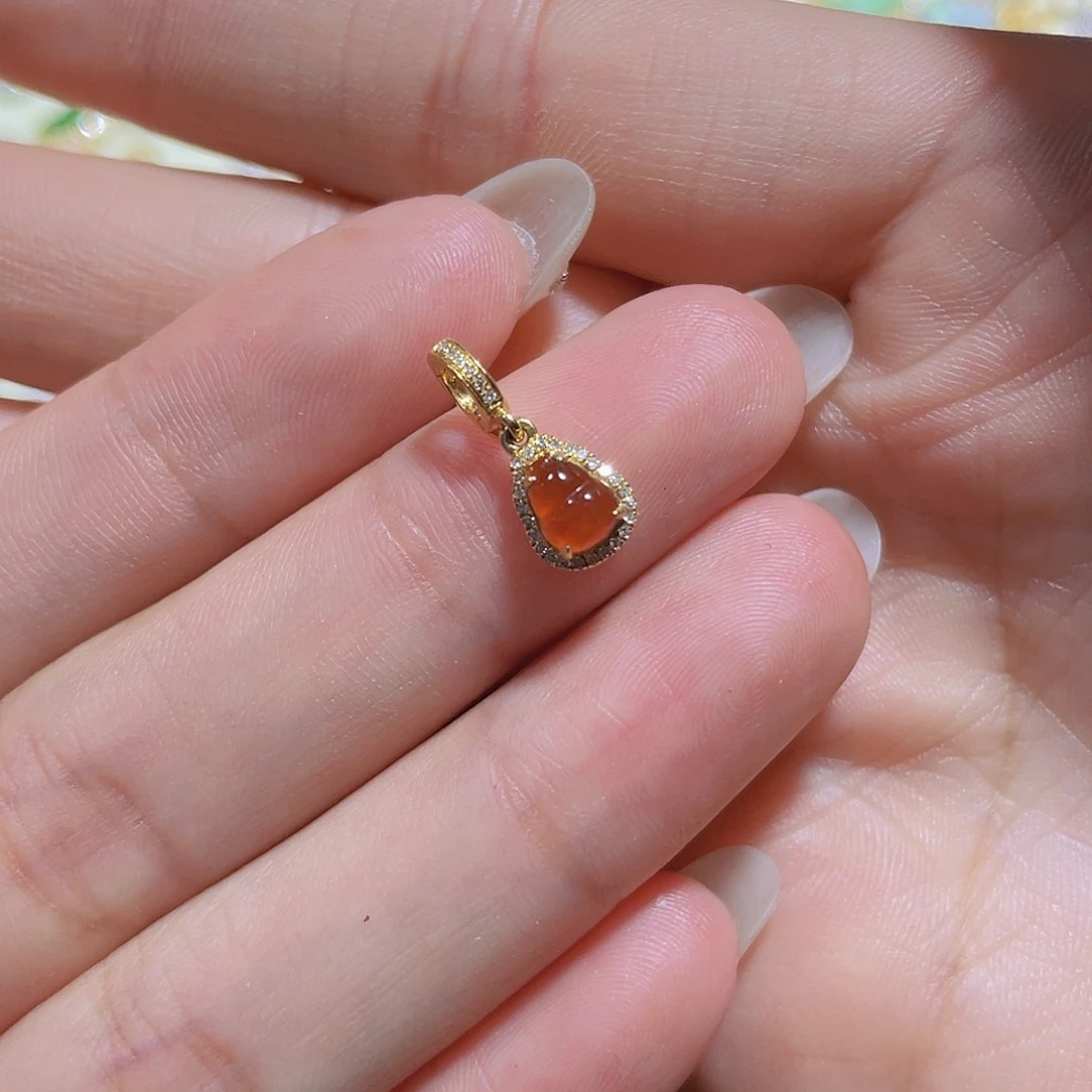 翡翠吊坠(不含链)18K金镶嵌