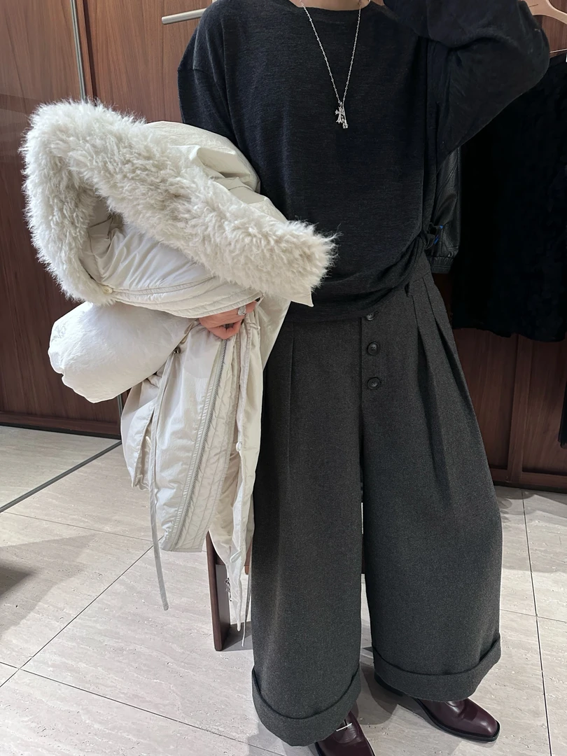 【积云灰】100羊毛褶皱下摆圆领长袖  J25CX426