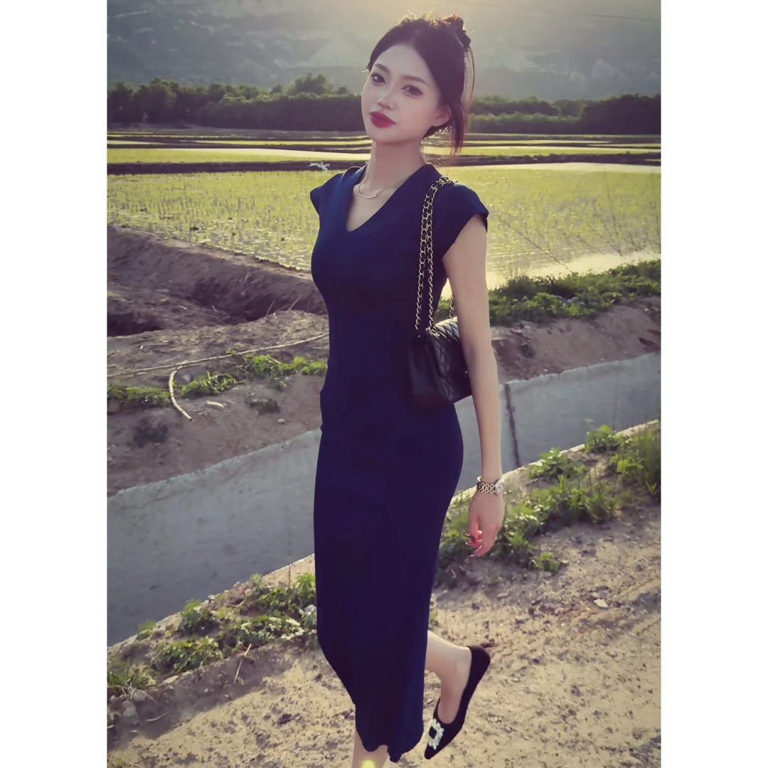 【小涵专属】法式夏季蓝色V领冰丝针织修身包臀显瘦气质连衣裙