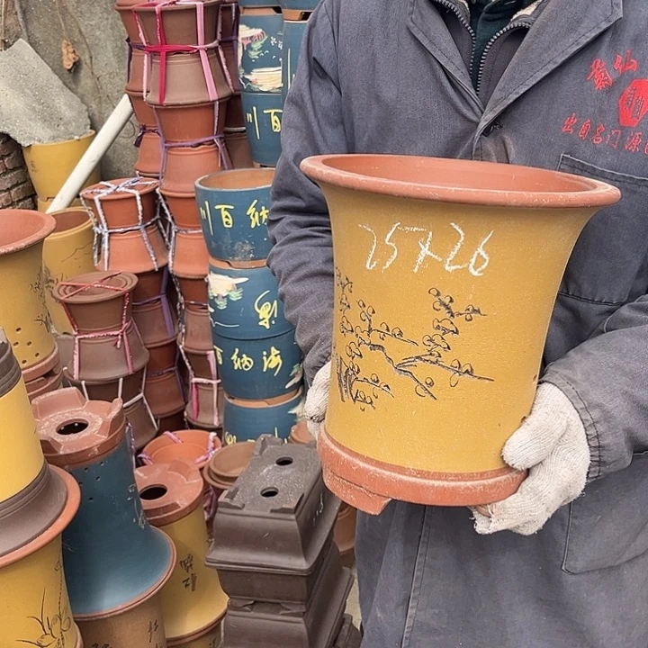 紫砂紫砂花盆和小