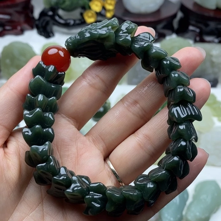 和田玉（糖玉）未镶嵌颈饰48