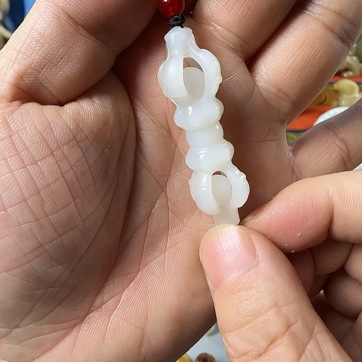 和田玉（糖玉）未镶嵌颈饰