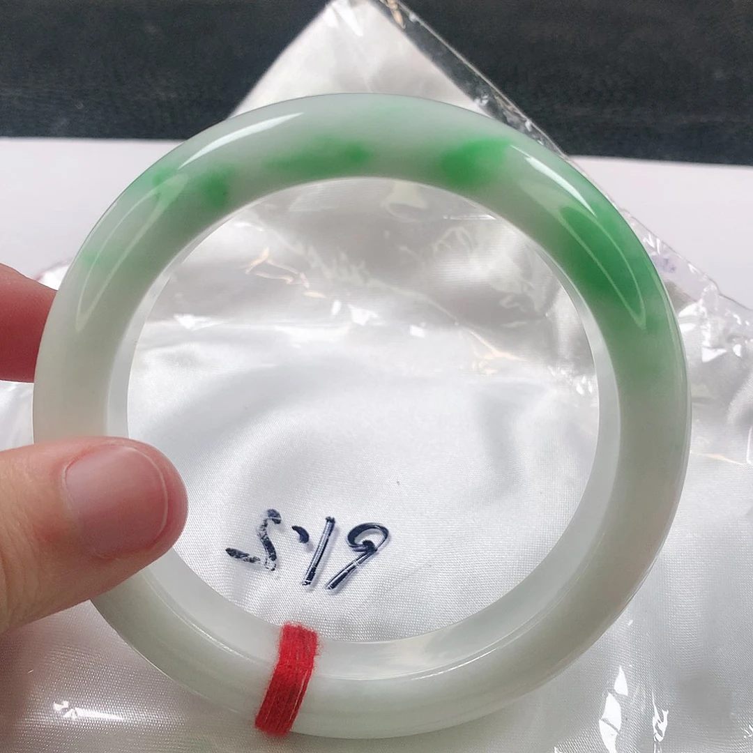 未镶嵌手镯翡翠412