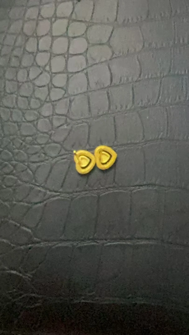 耳饰 D144【珍藏级别】时尚百搭雕刻耳饰