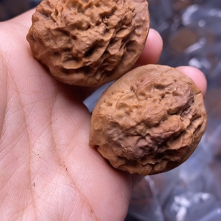 文玩核桃吊坠    22 0