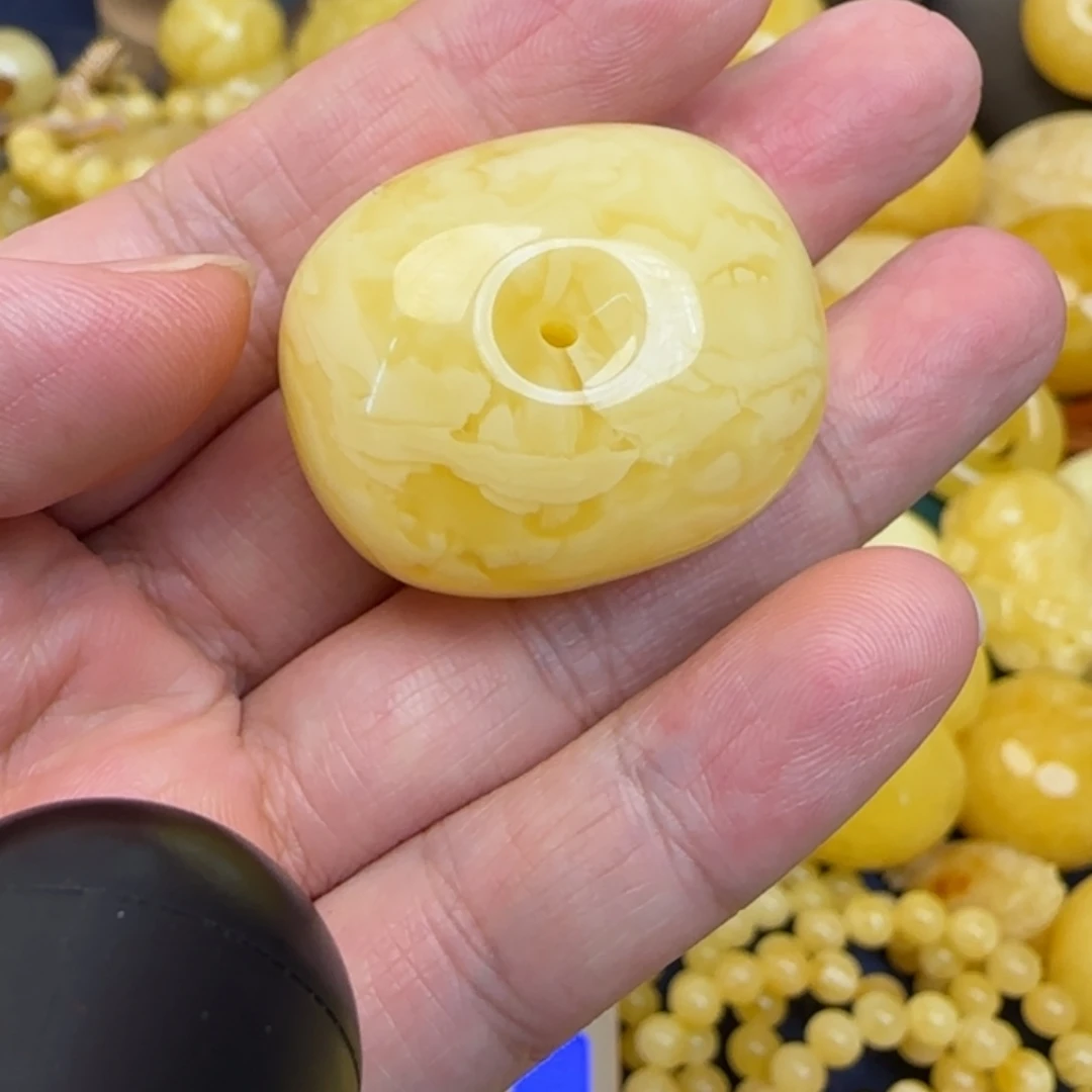 未镶嵌颈饰蜜蜡天然蜜蜡