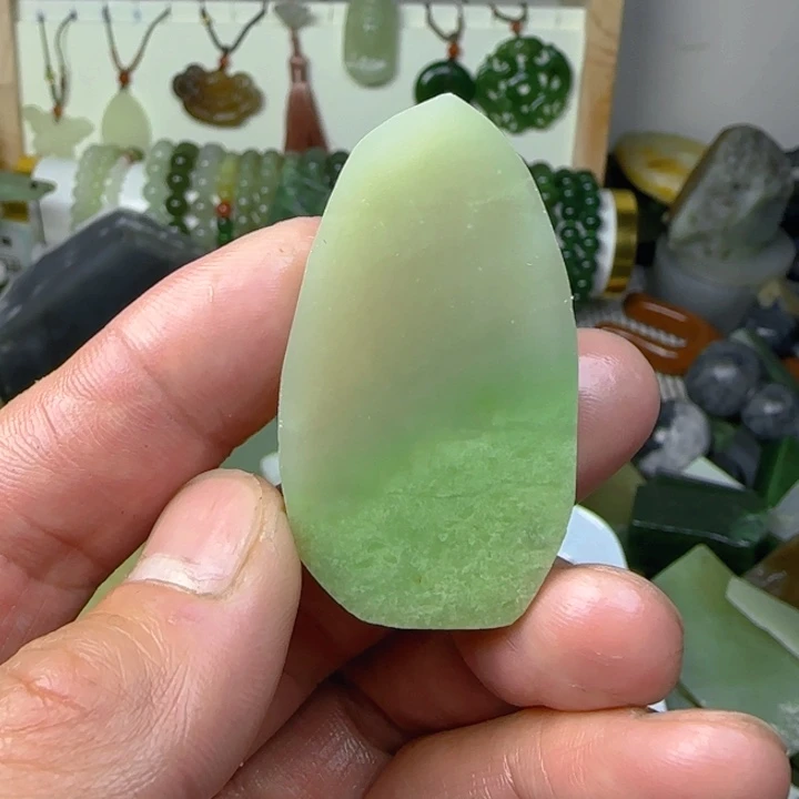 未镶嵌和田玉珠宝半成品