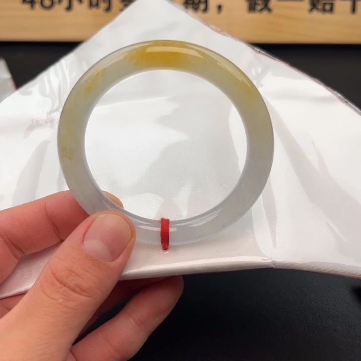 翡翠未镶嵌手镯-9