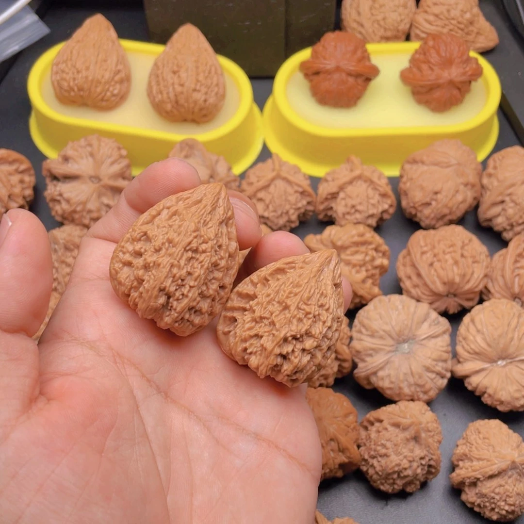 文玩核桃把件A***?塔尖34