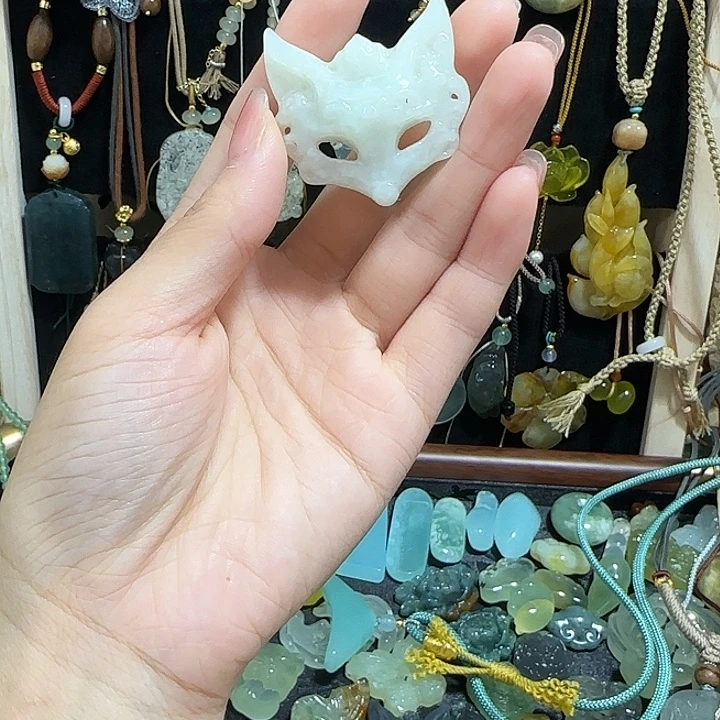 蛇纹石玉合金颈饰