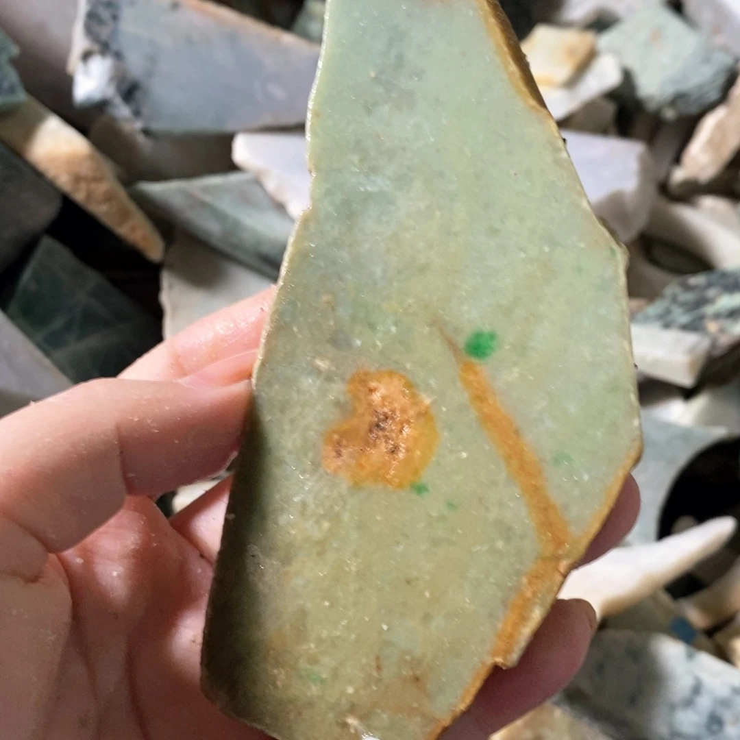 颈饰未镶嵌翡翠天然翡翠