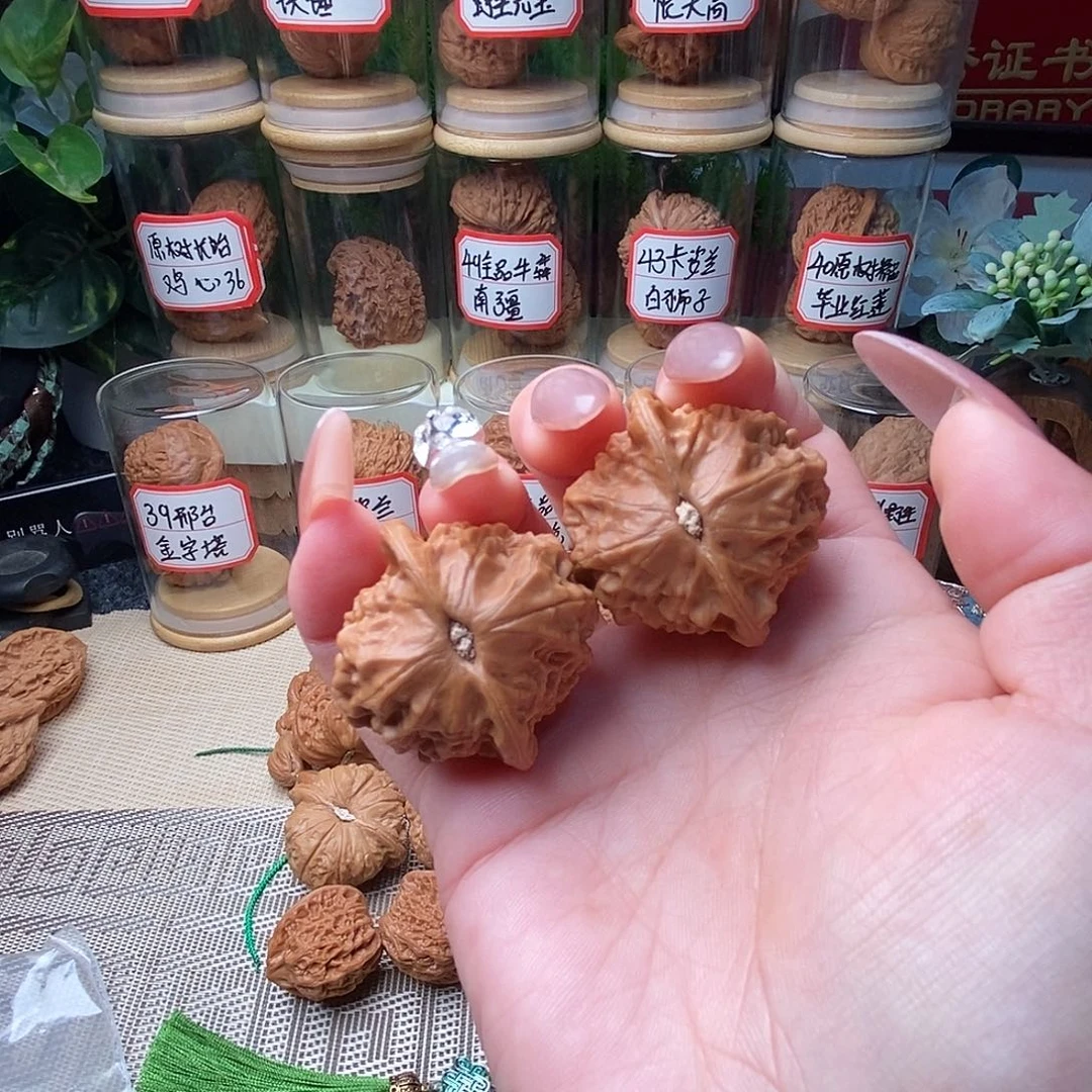 乔***.把件文玩核桃瓷娃娃……937