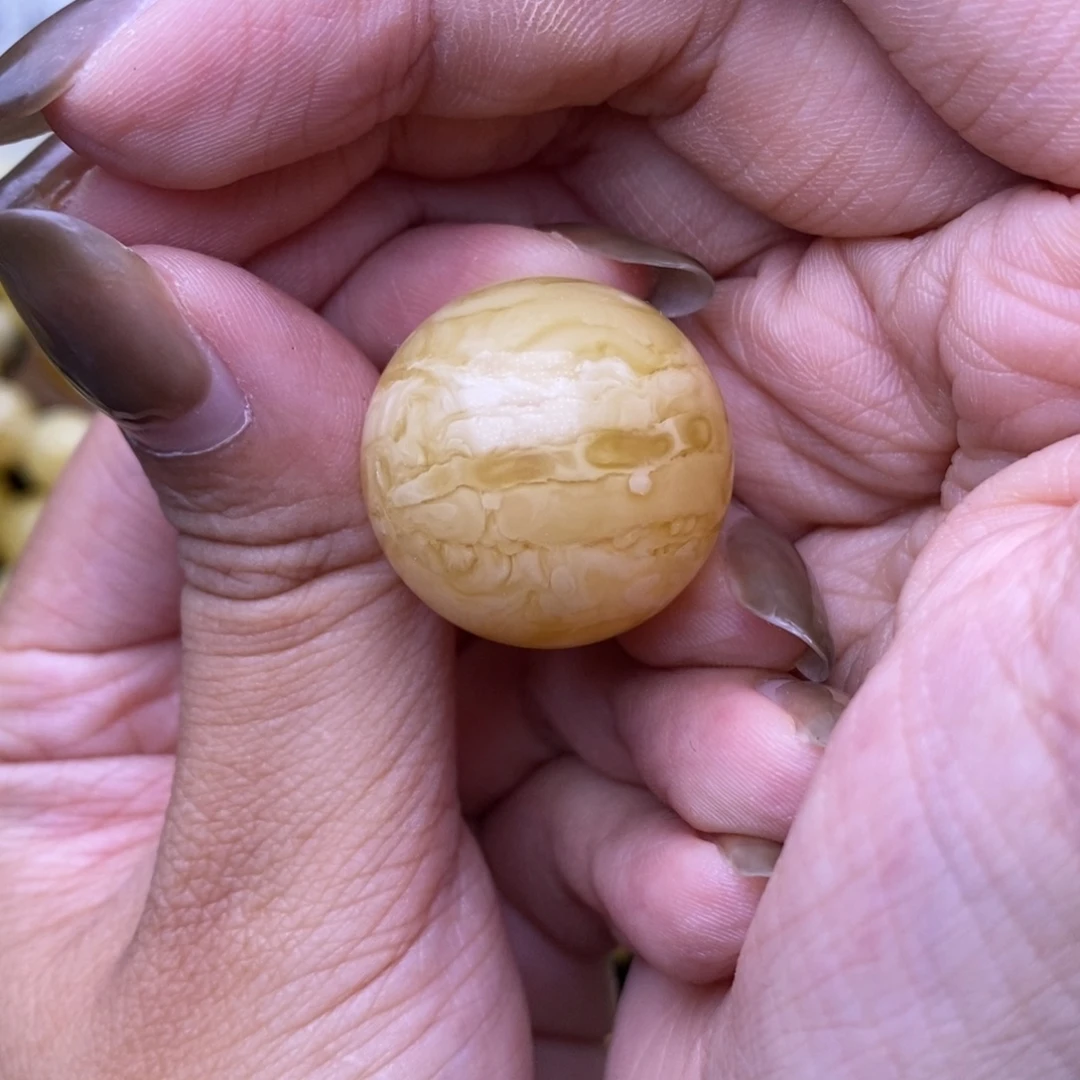 琥珀未镶嵌裸石222