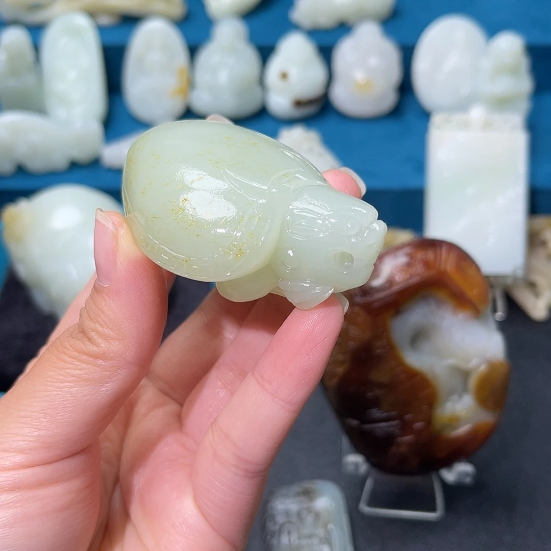 和田玉（糖玉）未镶嵌挂件