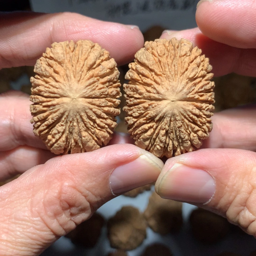 文玩核桃把件猴头核桃