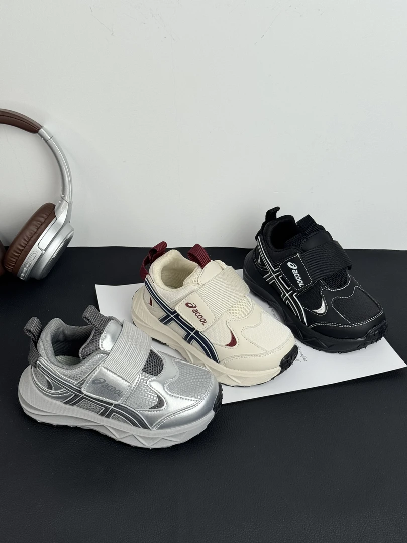 男童运动鞋轻便软底鞋2025秋季新款儿童休闲鞋时尚百搭女童跑步鞋