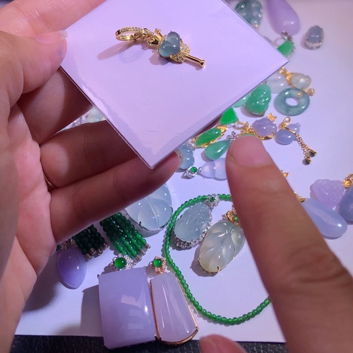 翡翠未镶嵌挂件111111