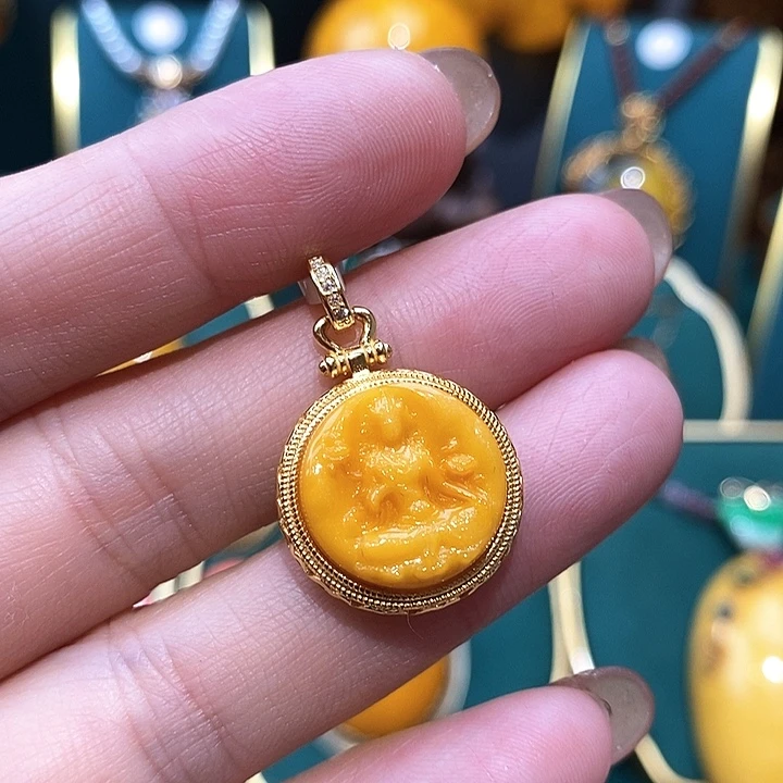 蜜蜡颈饰银S925镀金镶嵌